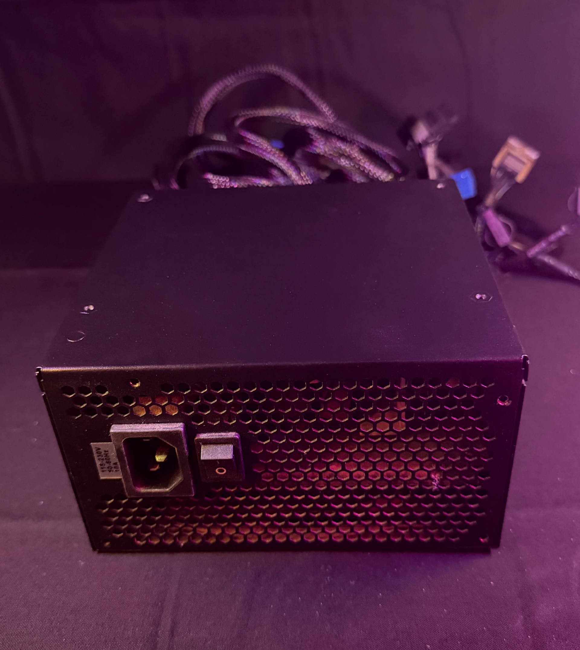 600W Power Supply