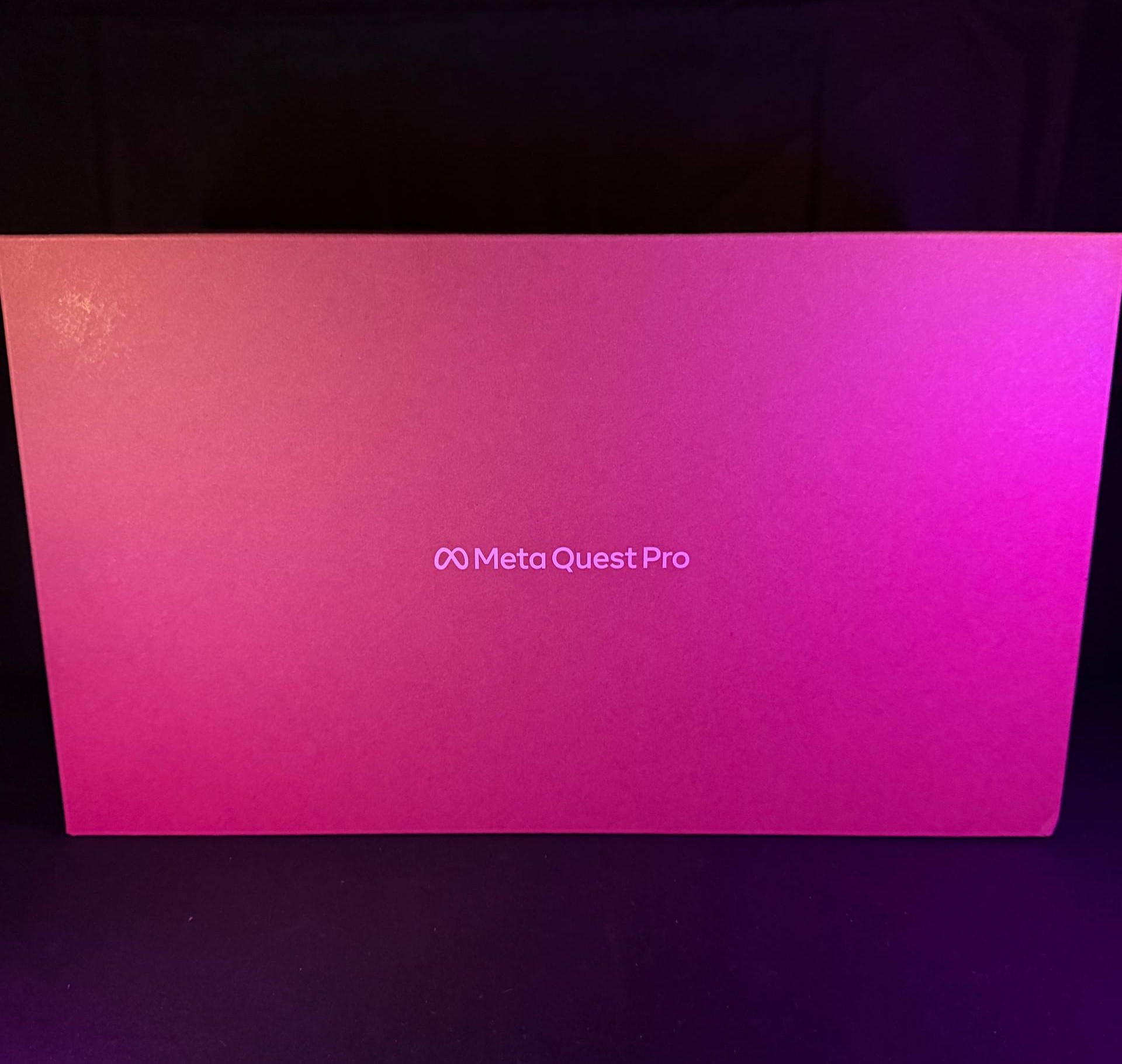 *ALMOST NEW* Quest Pro