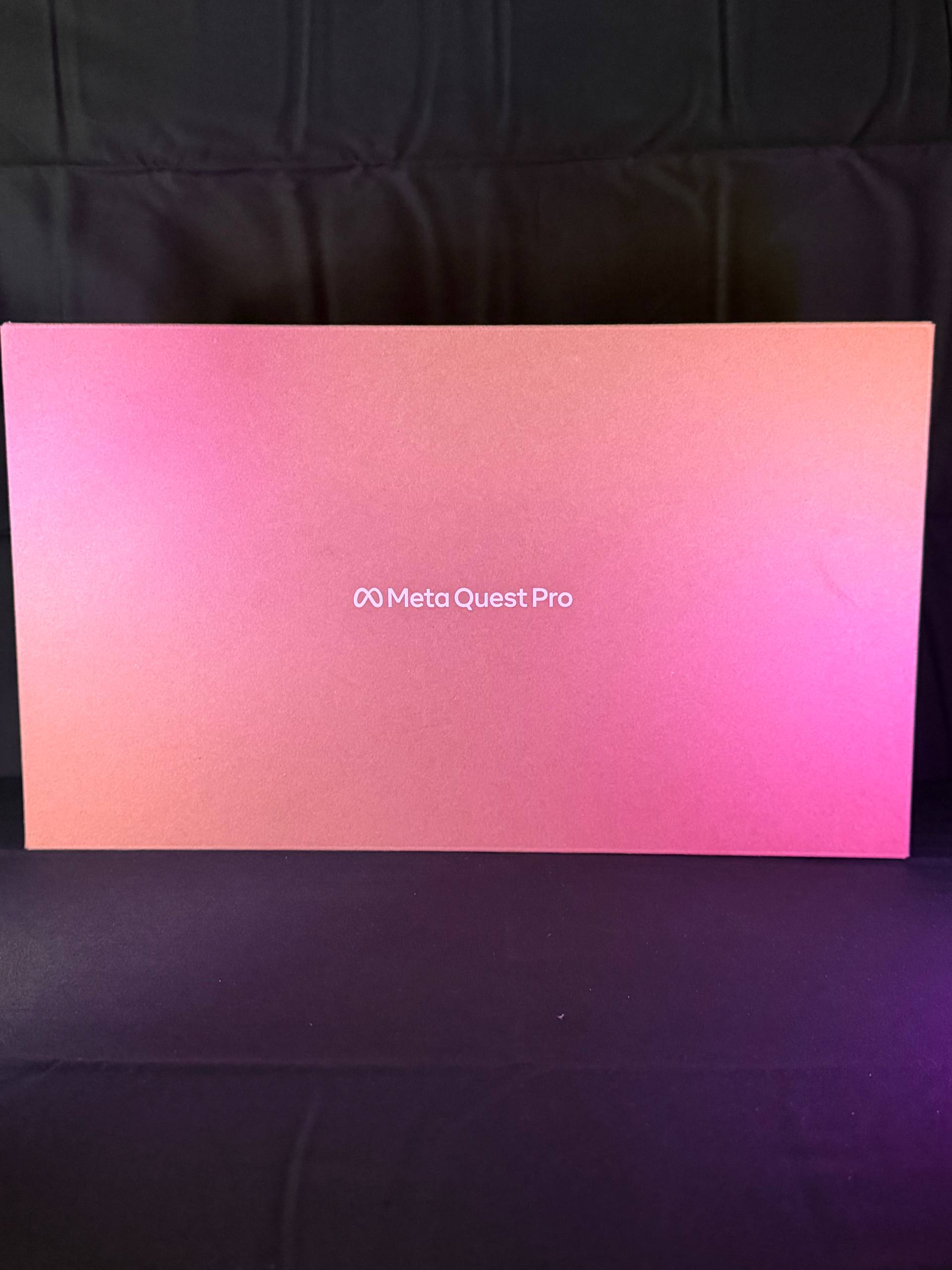 *ORGINAL PLASTIC* Quest Pro