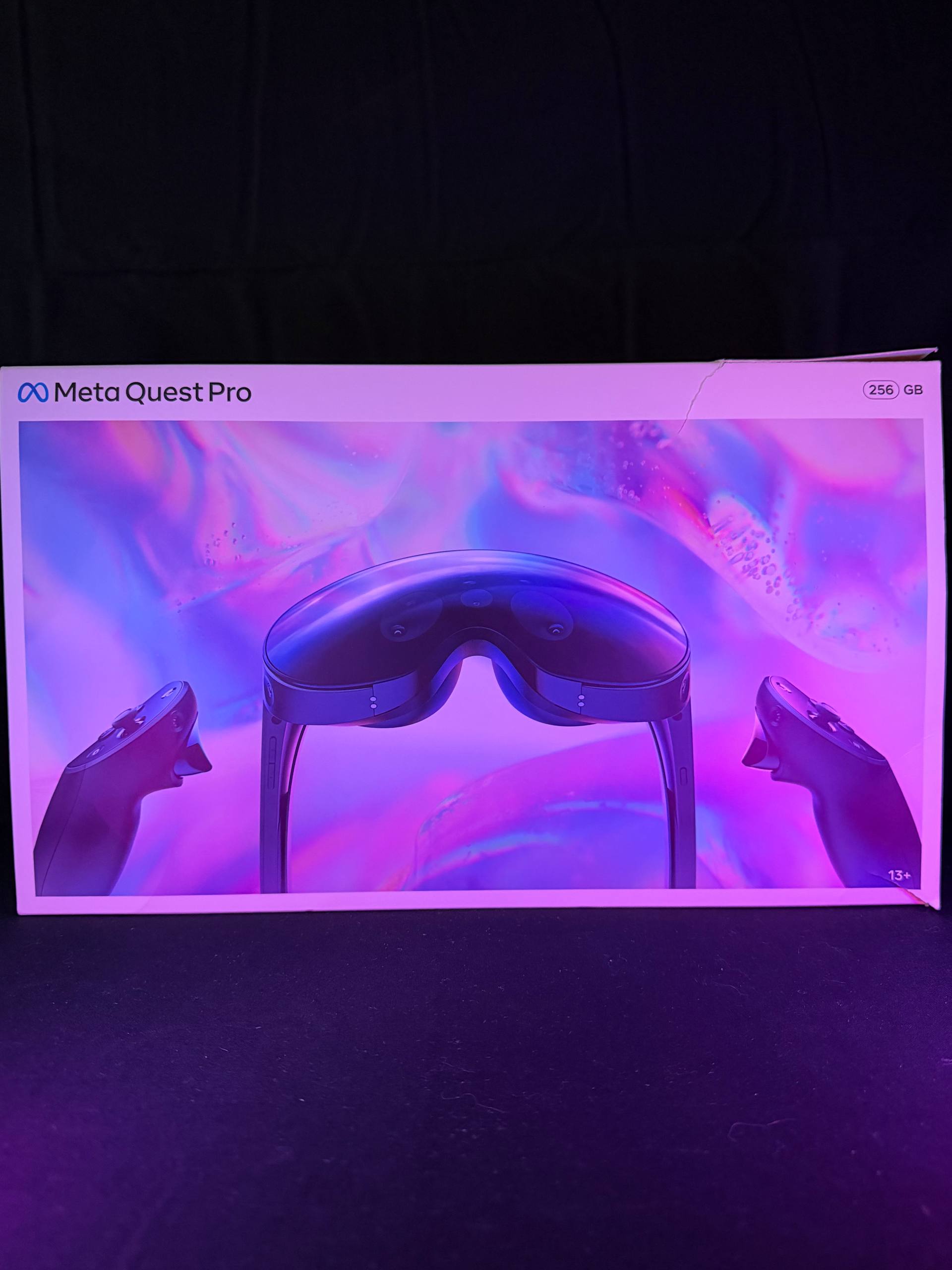 *PRETTY NEW* Quest Pro